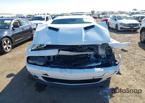 2020 Dodge Challenger Sxt z USA, uszkodzony, nr VIN 2C3CDZAG6LH231555
